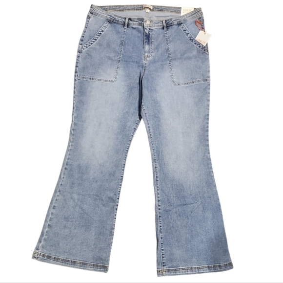 NWT Knox Rose Women's High Rise Anywhere Flare Pant Jeans 20 - Picture 2 of 7